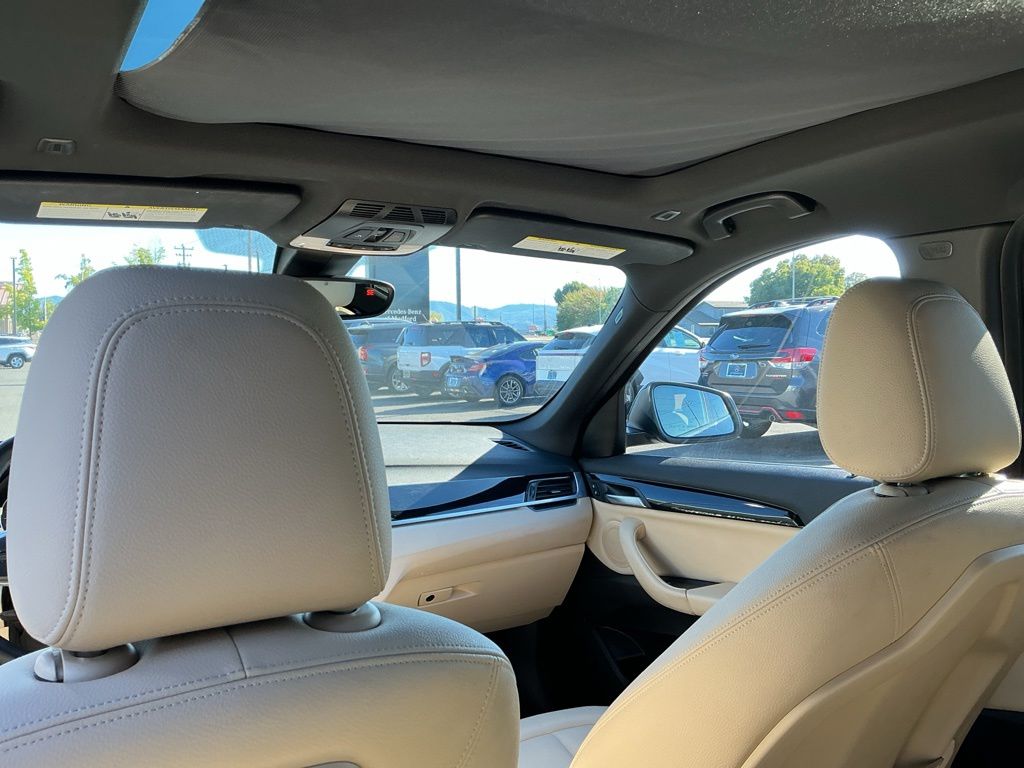 Thumbnail: 2016 BMW X1 - 28