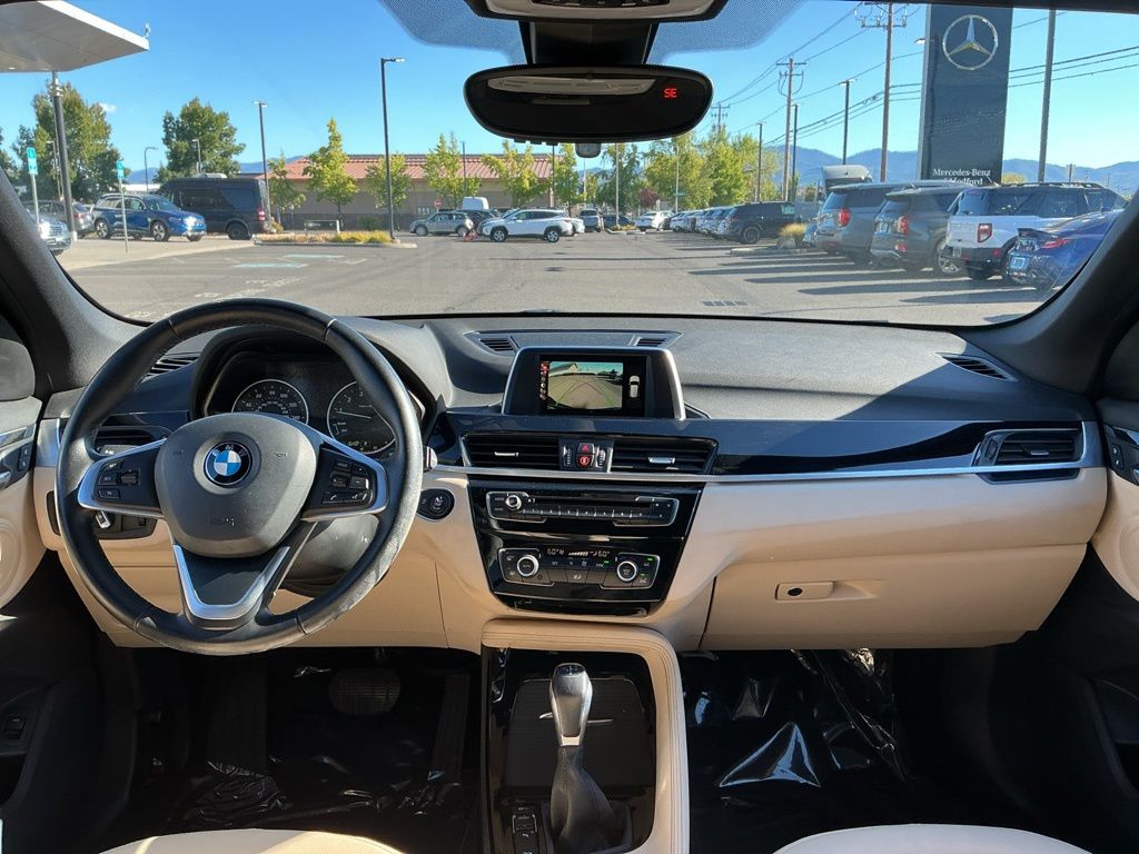 Thumbnail: 2016 BMW X1 - 9