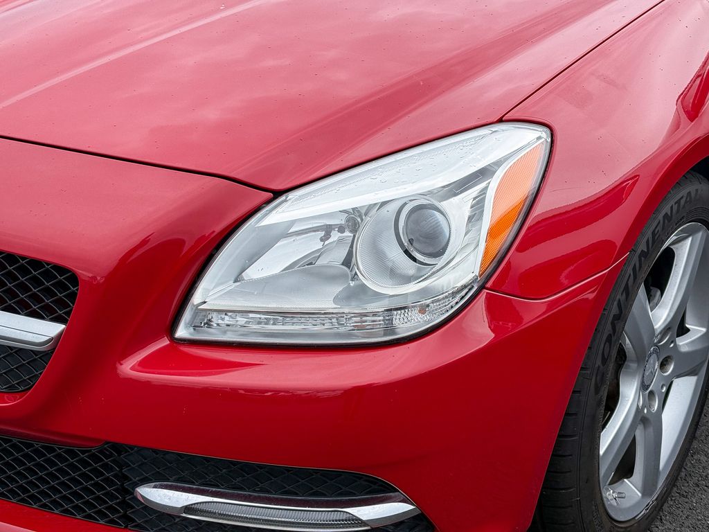 Thumbnail: 2015 Mercedes-Benz SLK - 6