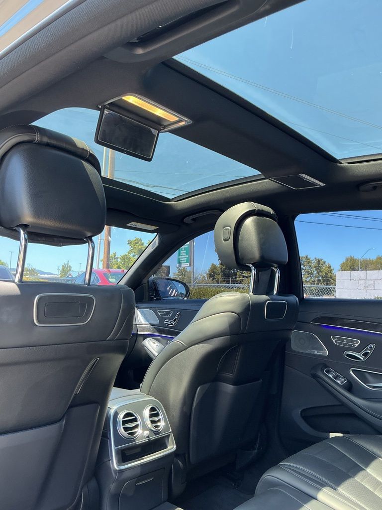 Thumbnail: 2019 Mercedes-Benz S-Class - 25