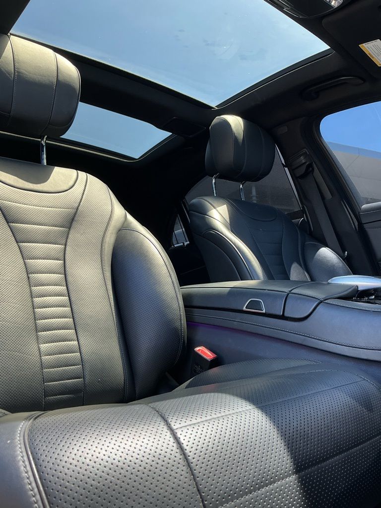 Thumbnail: 2019 Mercedes-Benz S-Class - 32
