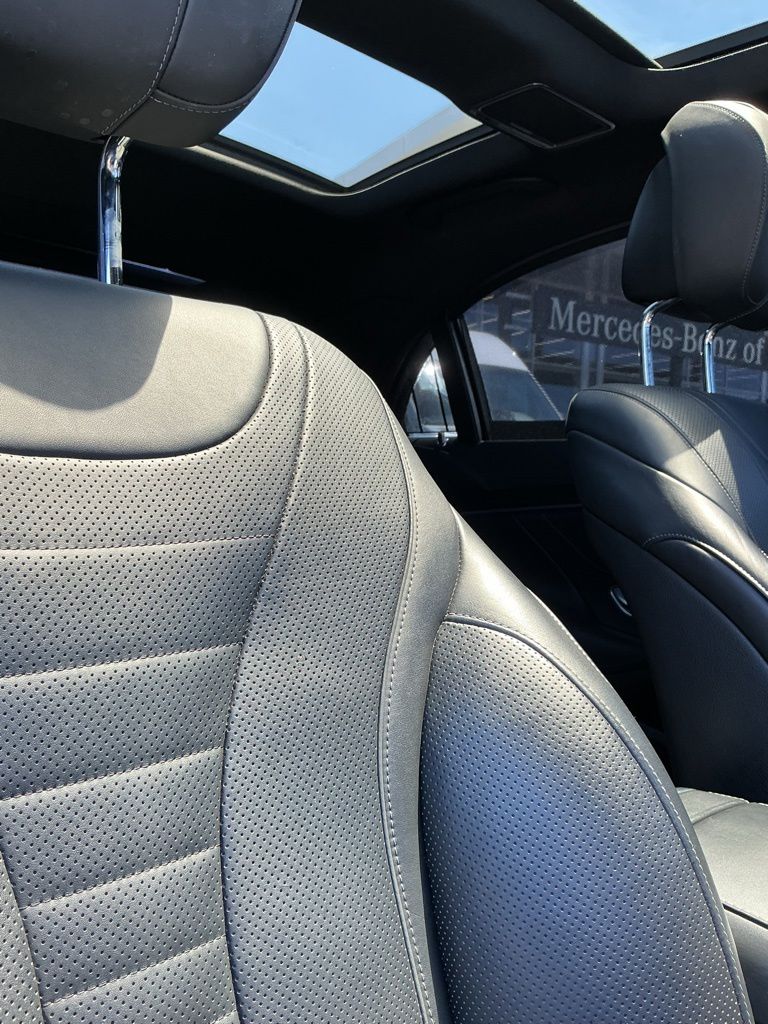 Thumbnail: 2019 Mercedes-Benz S-Class - 31