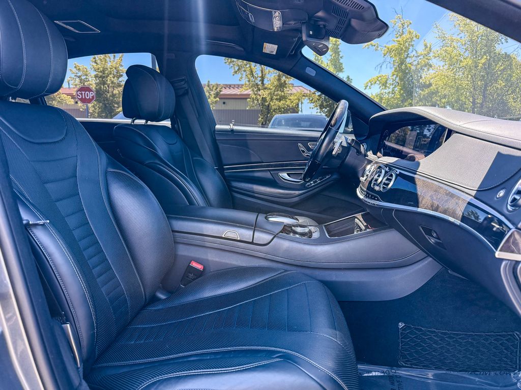 Thumbnail: 2019 Mercedes-Benz S-Class - 9