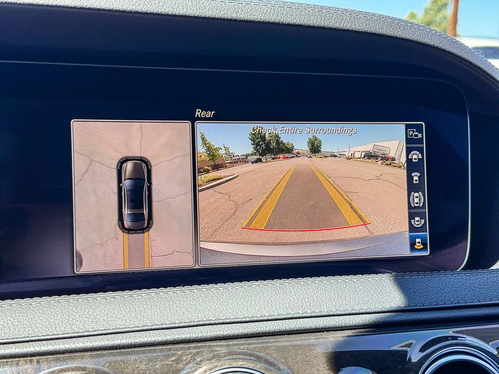 Thumbnail: 2019 Mercedes-Benz S-Class - 27
