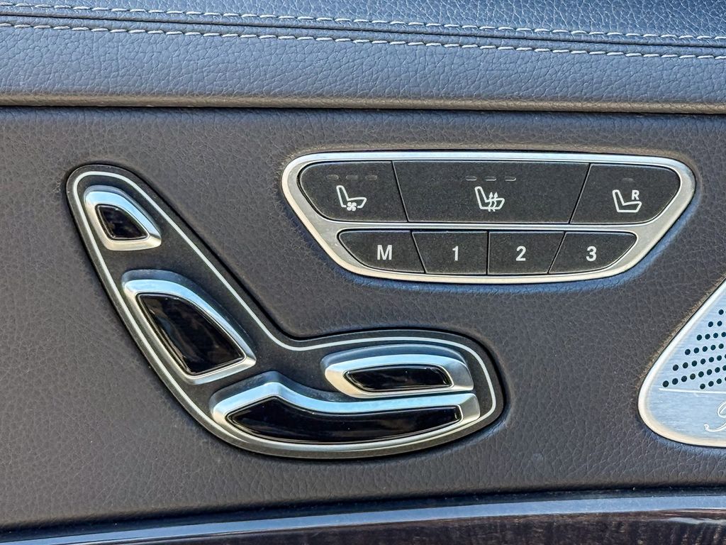 Thumbnail: 2019 Mercedes-Benz S-Class - 25