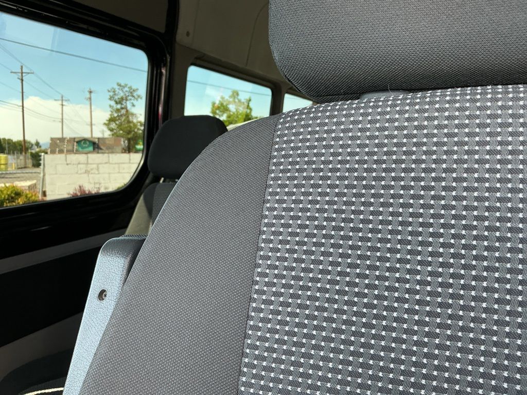 Thumbnail: 2013 Mercedes-Benz Sprinter - 14