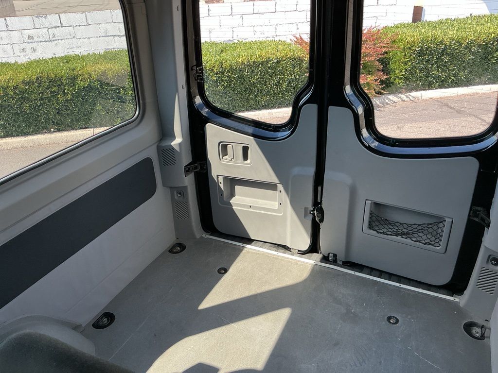 Thumbnail: 2013 Mercedes-Benz Sprinter - 28