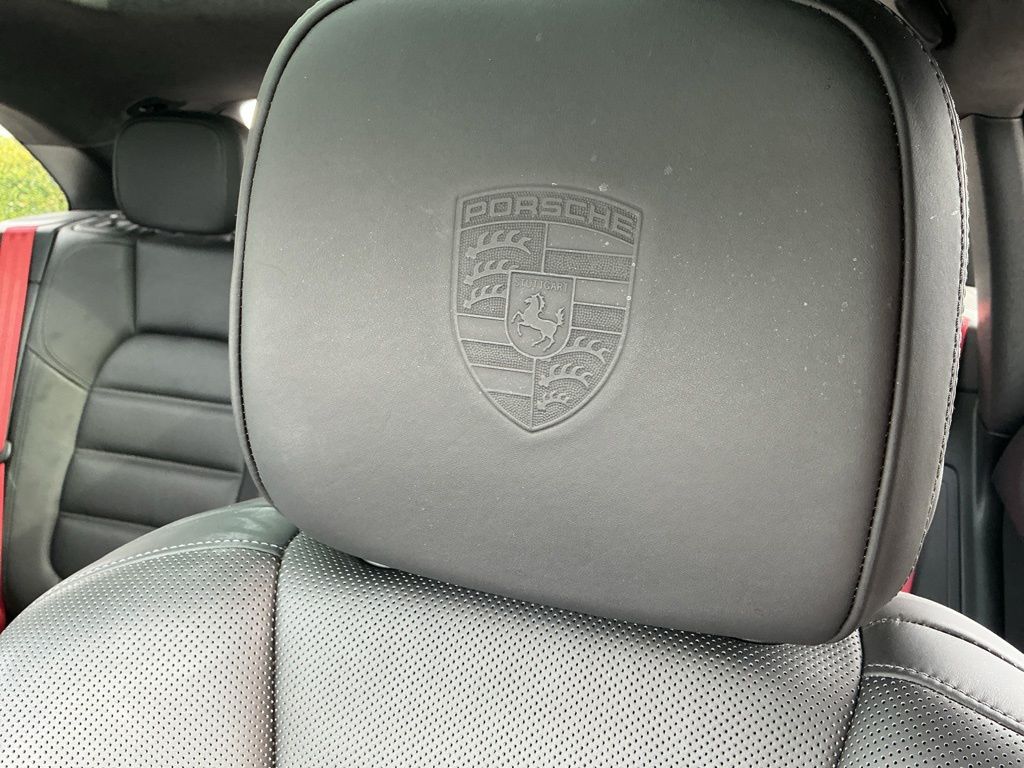 Thumbnail: 2015 Porsche Macan - 11