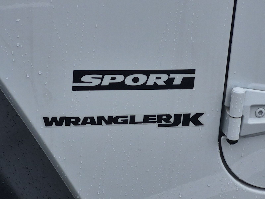 Thumbnail: 2018 Jeep Wrangler - 24
