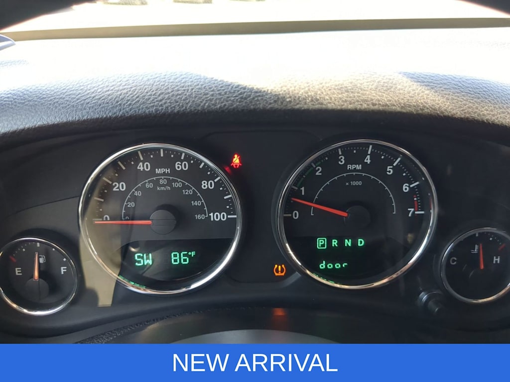 Thumbnail: 2016 Jeep Wrangler - 17
