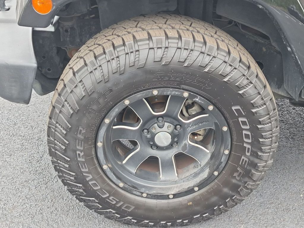 Thumbnail: 2015 Jeep Wrangler - 6