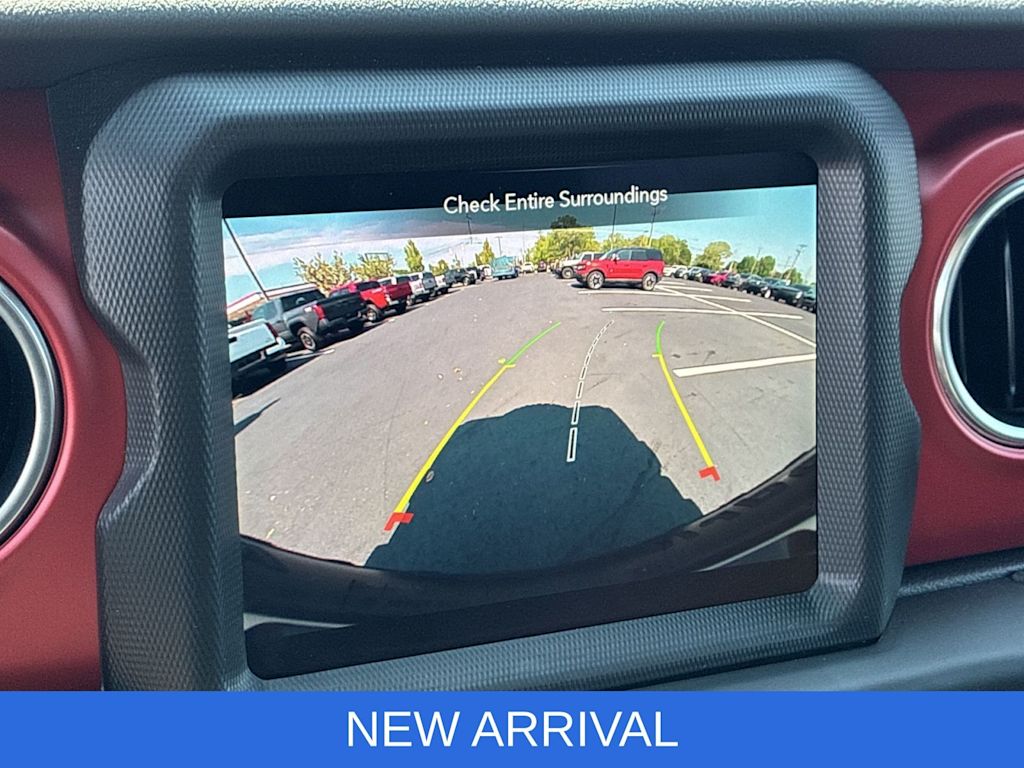 Thumbnail: 2023 Jeep Wrangler - 31