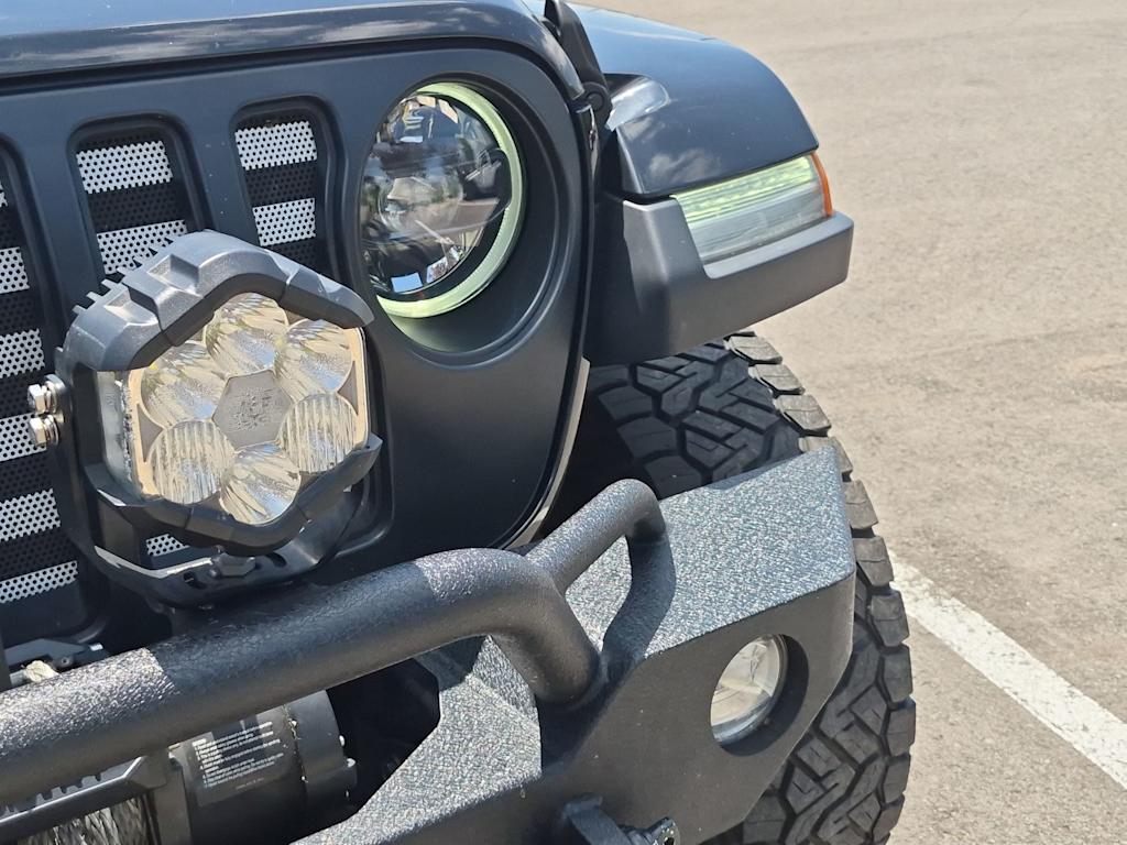 Thumbnail: 2023 Jeep Wrangler - 16