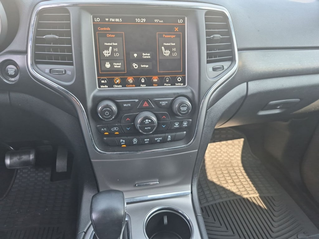 Thumbnail: 2018 Jeep Grand Cherokee - 21