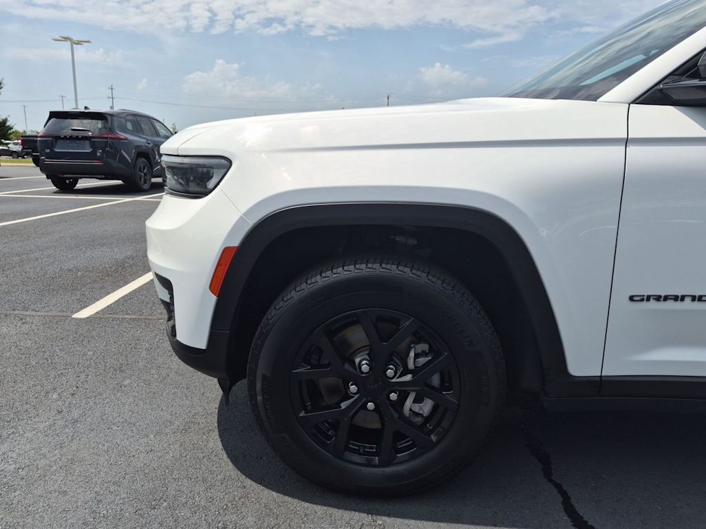 Thumbnail: 2024 Jeep Grand Cherokee L - 7