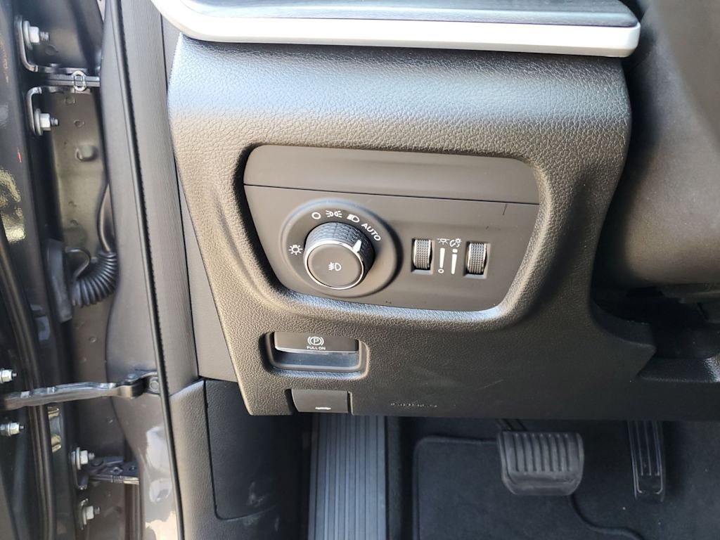 Thumbnail: 2021 Jeep Grand Cherokee L - 26