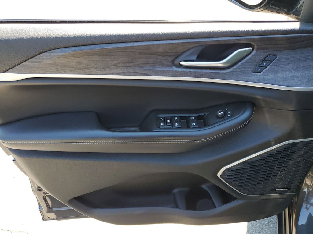 Thumbnail: 2021 Jeep Grand Cherokee L - 22