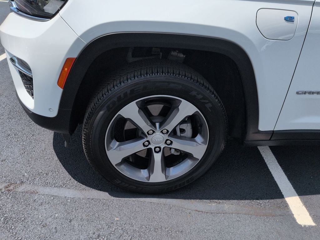 Thumbnail: 2022 Jeep Grand Cherokee - 7