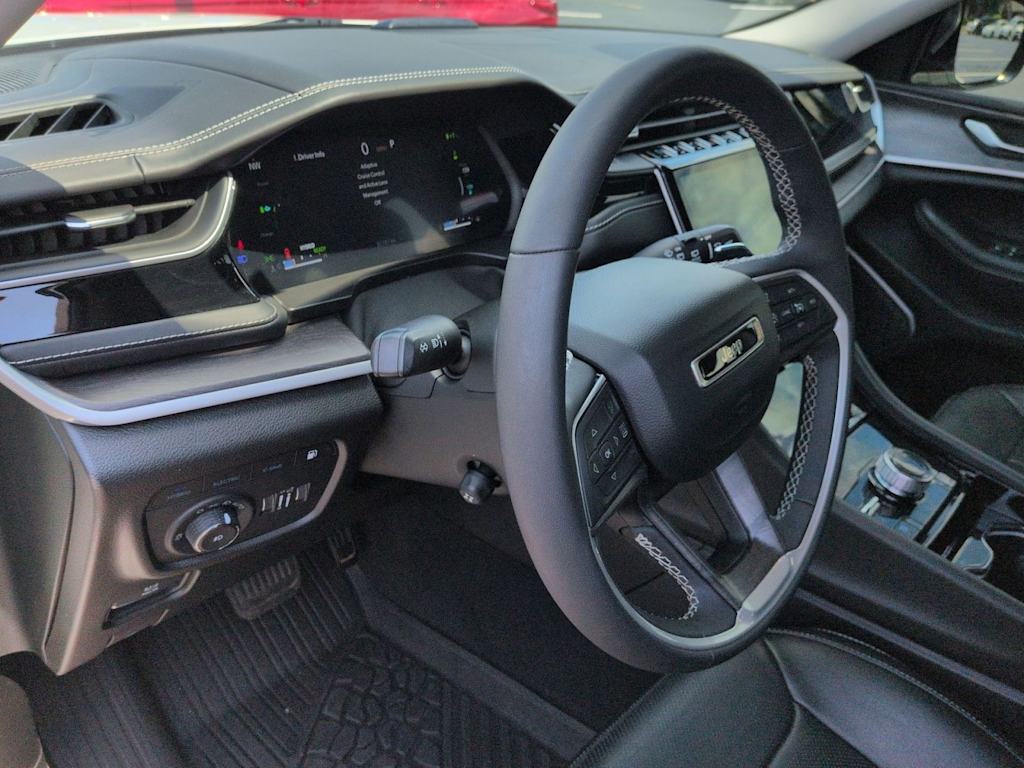 Thumbnail: 2022 Jeep Grand Cherokee - 2