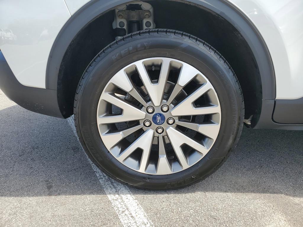 Thumbnail: 2022 Ford Escape - 15