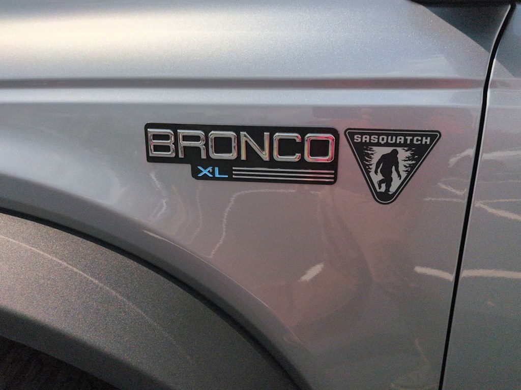 Thumbnail: 2022 Ford Bronco - 25