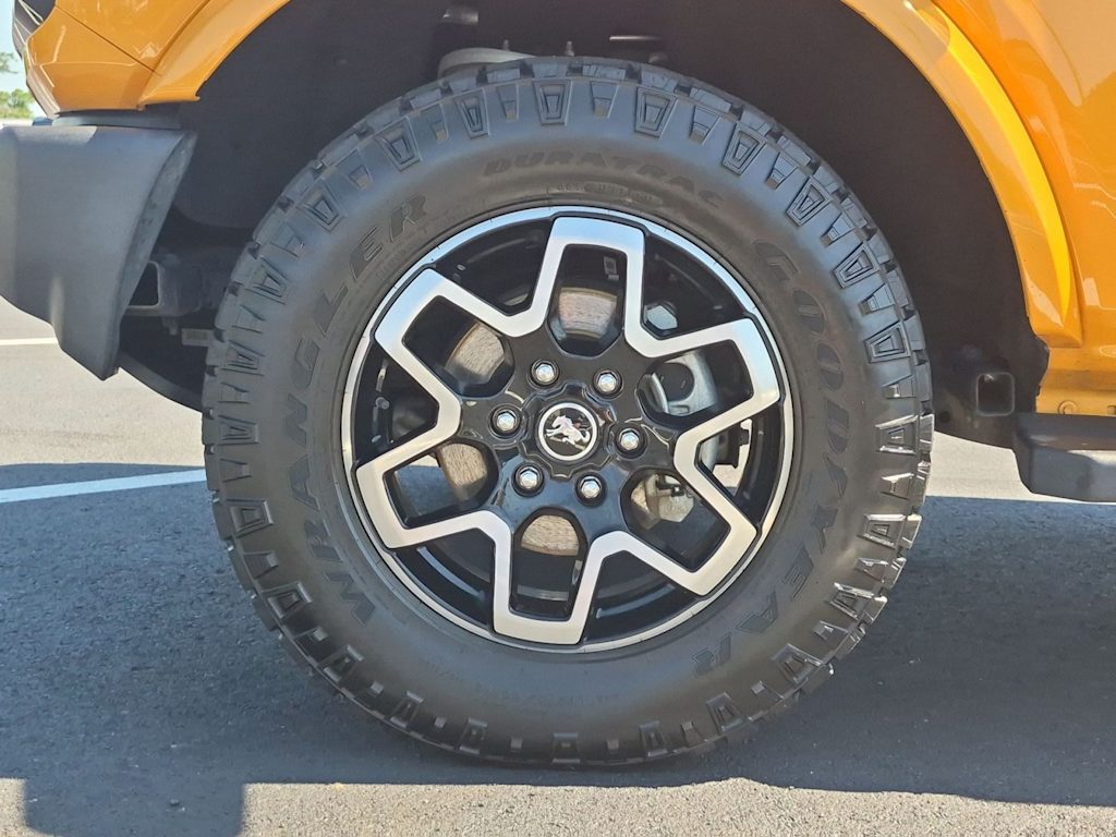 Thumbnail: 2022 Ford Bronco - 7