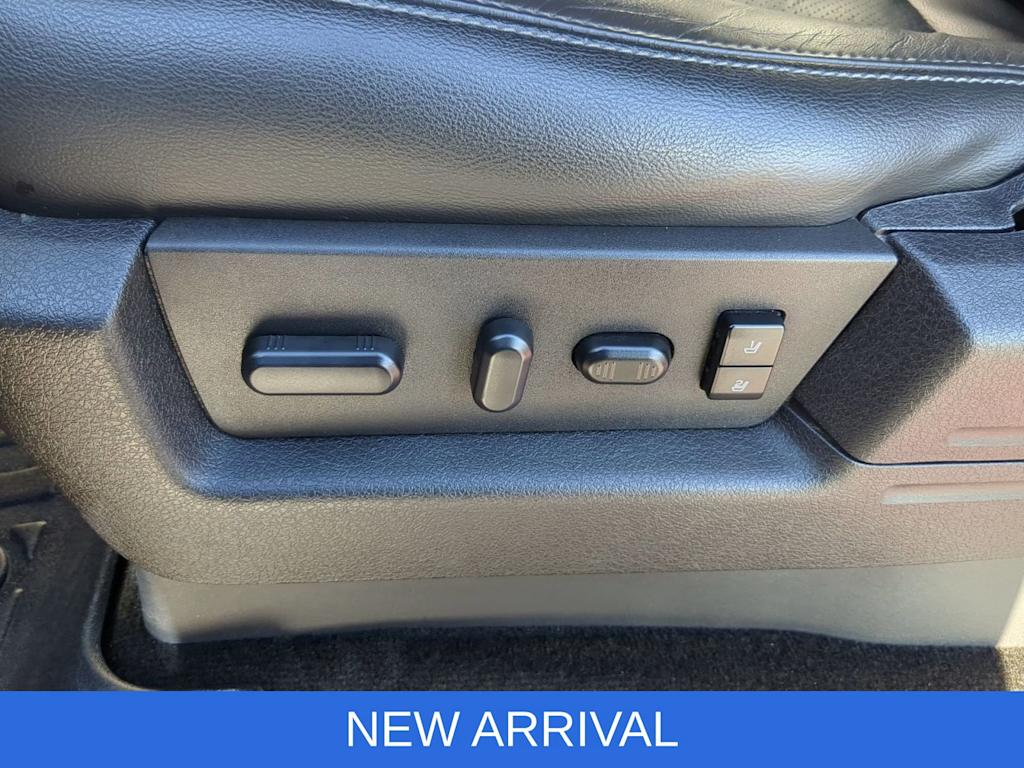 Thumbnail: 2014 Ford F-150 - 32