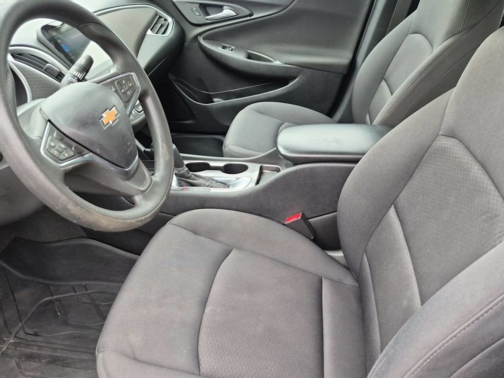 Thumbnail: 2020 Chevrolet Malibu - 10