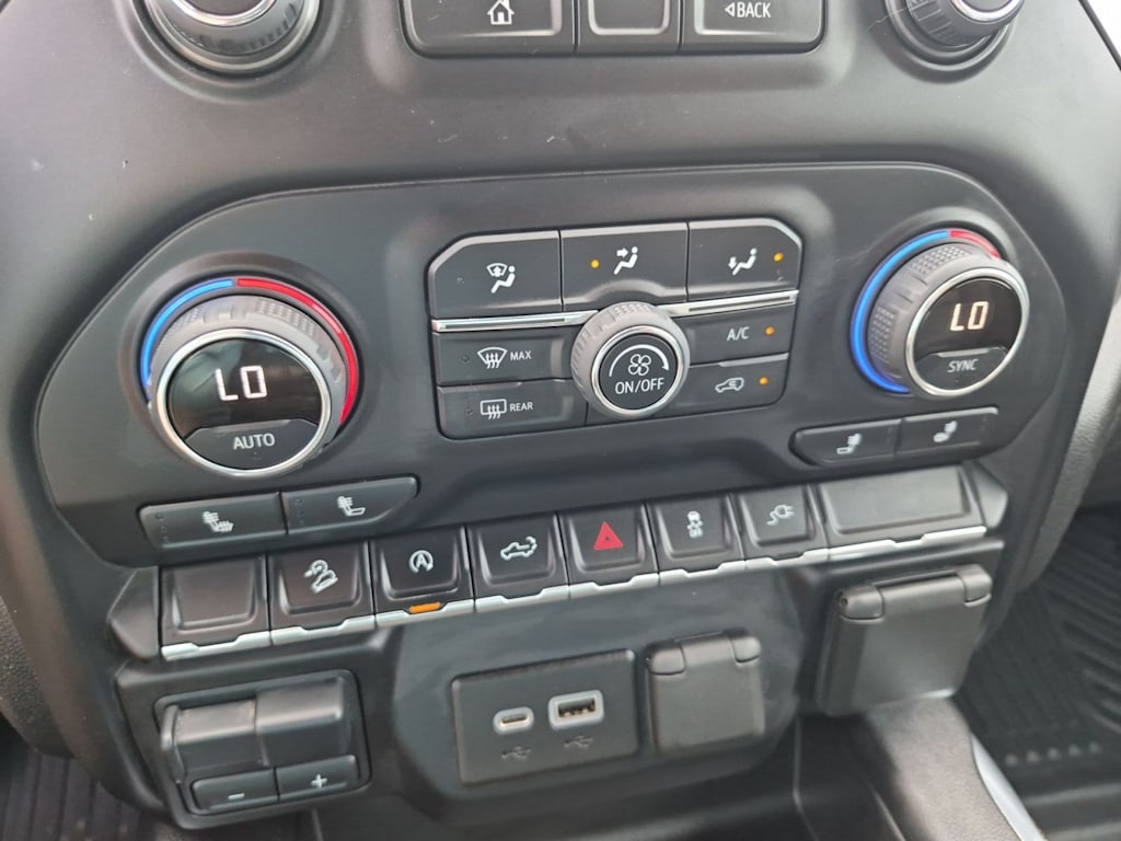 Thumbnail: 2022 Chevrolet Silverado 1500 - 21