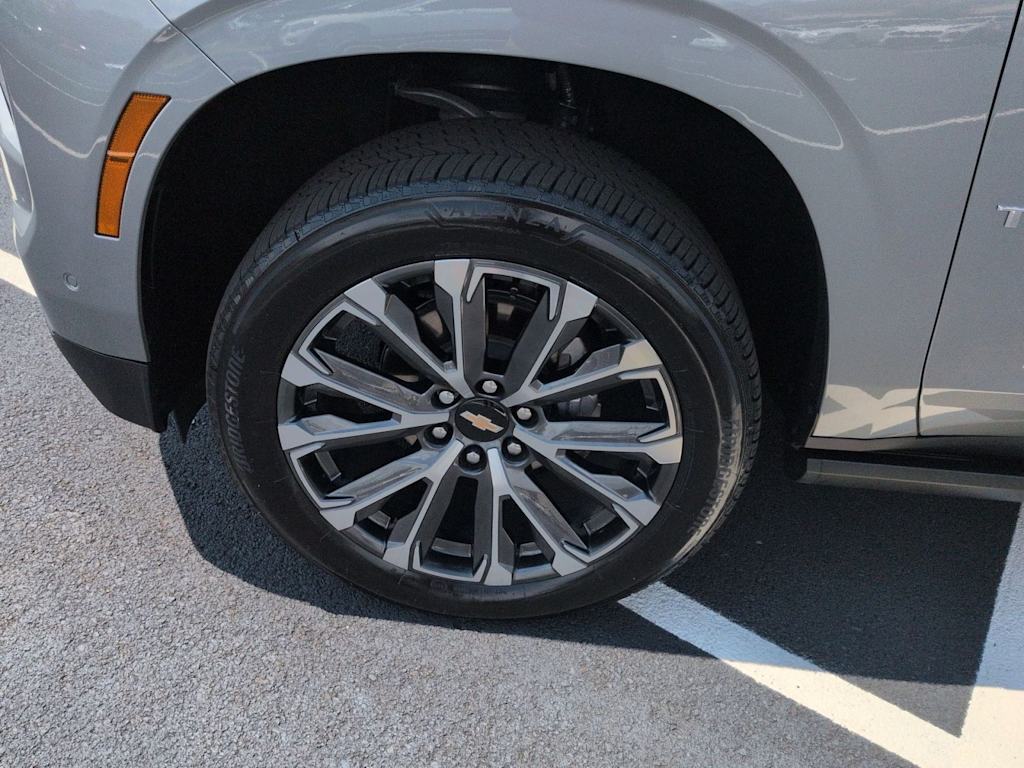 Thumbnail: 2025 Chevrolet Tahoe - 8