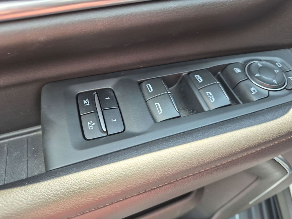 Thumbnail: 2021 Chevrolet Tahoe - 18
