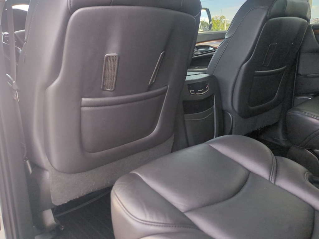 Thumbnail: 2017 Cadillac Escalade - 12