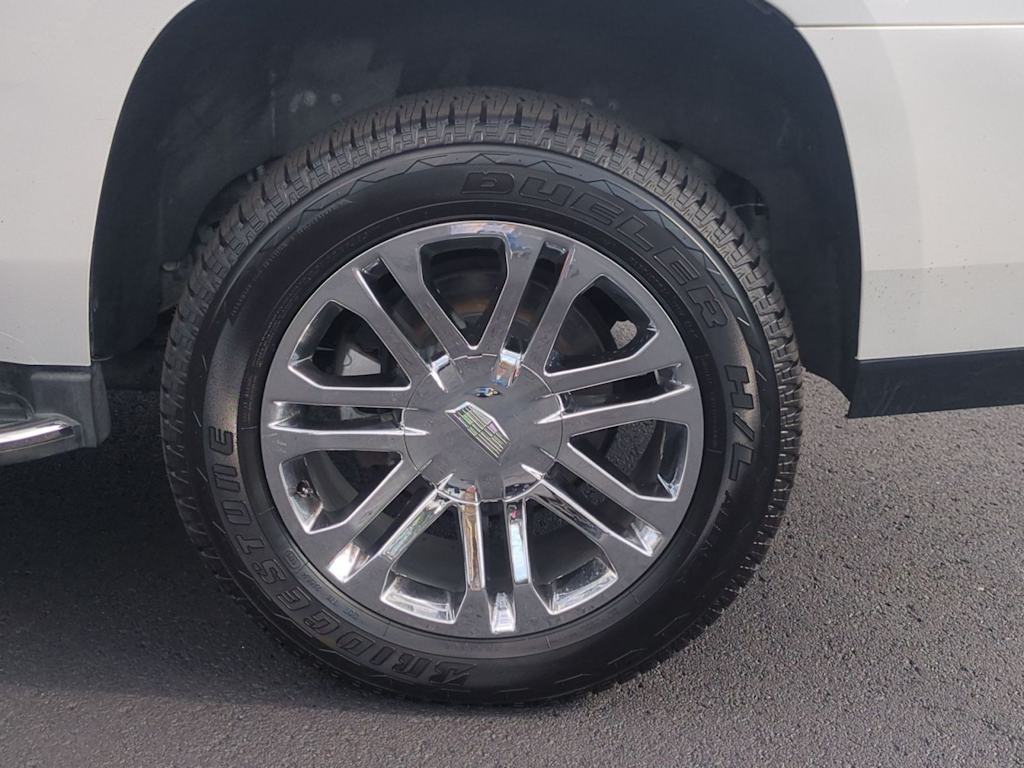 Thumbnail: 2017 Cadillac Escalade - 8
