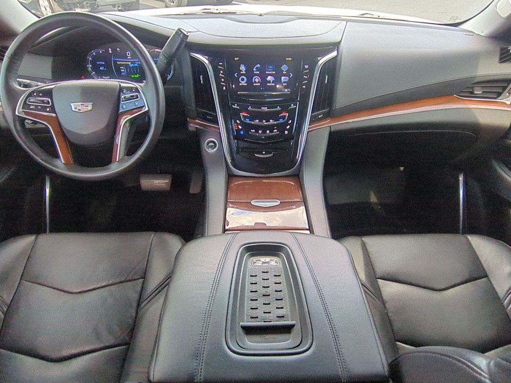 Thumbnail: 2017 Cadillac Escalade - 9