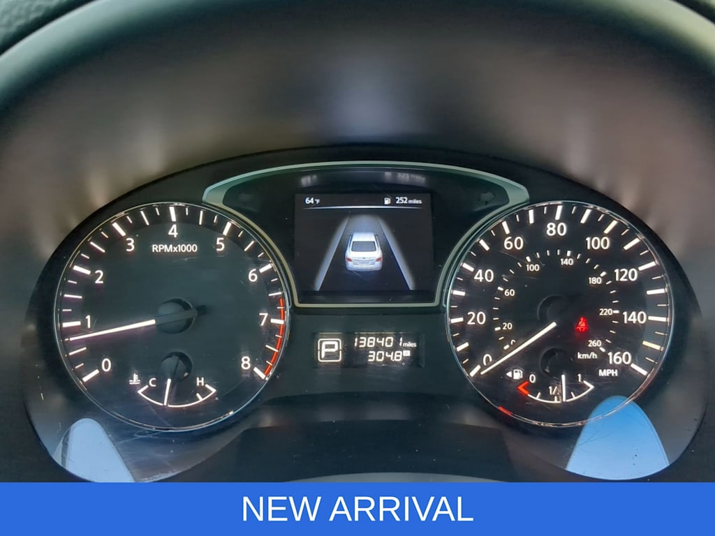 Thumbnail: 2015 Nissan Altima - 15