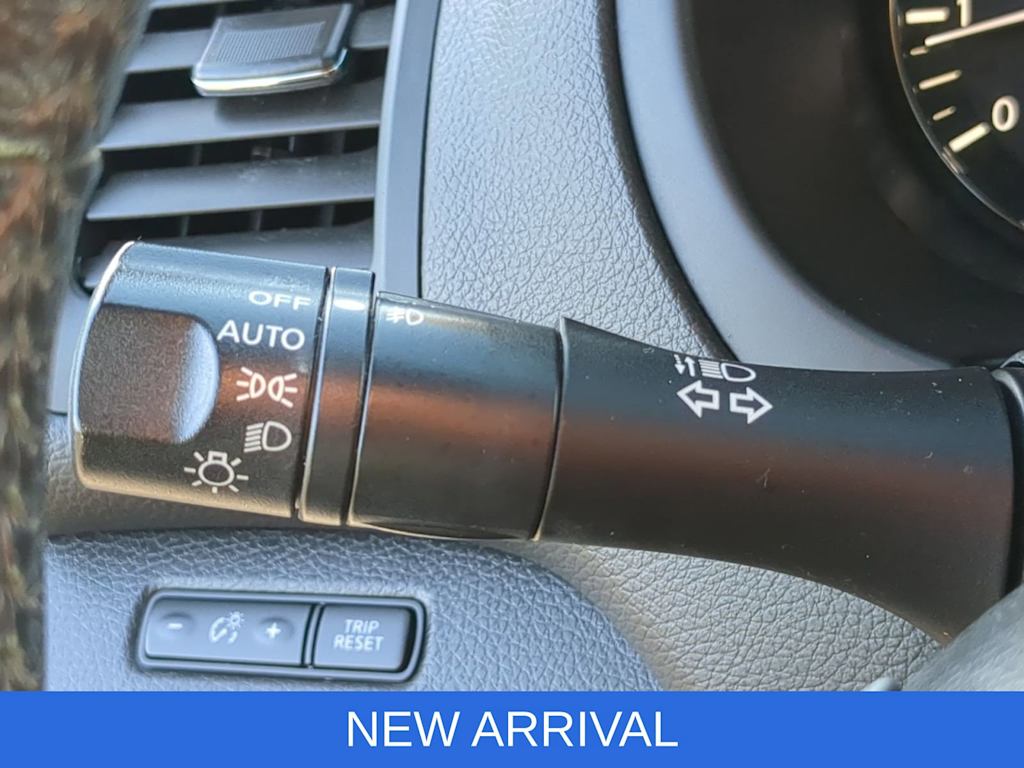 Thumbnail: 2015 Nissan Altima - 37