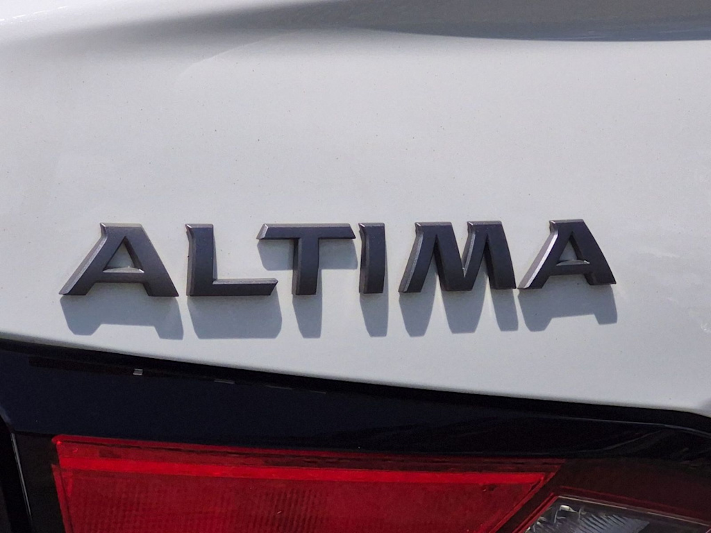 Thumbnail: 2025 Nissan Altima - 24
