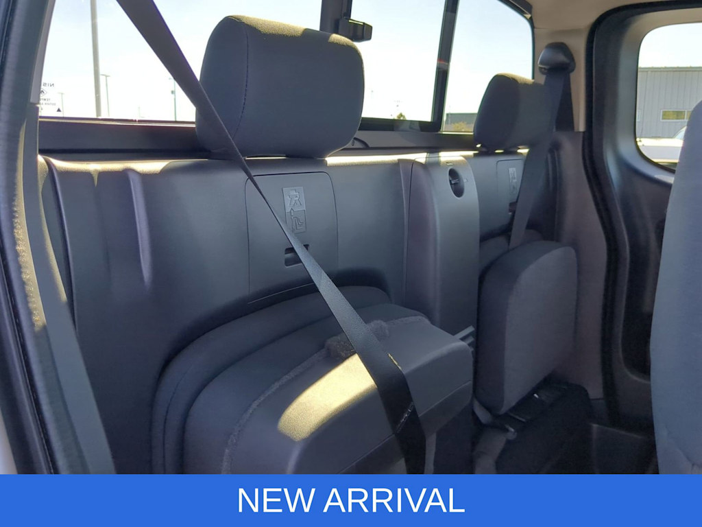 Thumbnail: 2025 Nissan Frontier - 31