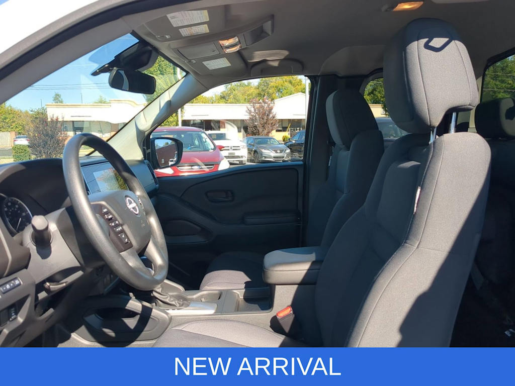 Thumbnail: 2025 Nissan Frontier - 11