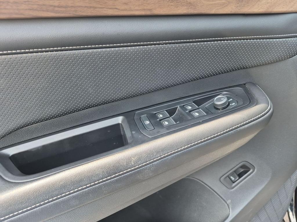 Thumbnail: 2024 Volkswagen Atlas - 22