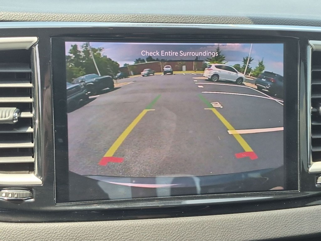 Thumbnail: 2022 Chrysler Pacifica - 24