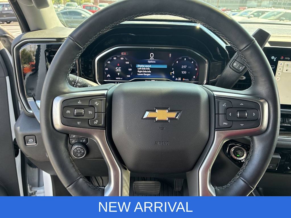 Thumbnail: 2024 Chevrolet Silverado 2500 - 13