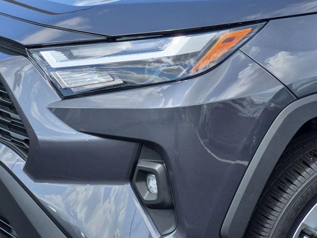 Thumbnail: 2025 Toyota RAV4 - 23