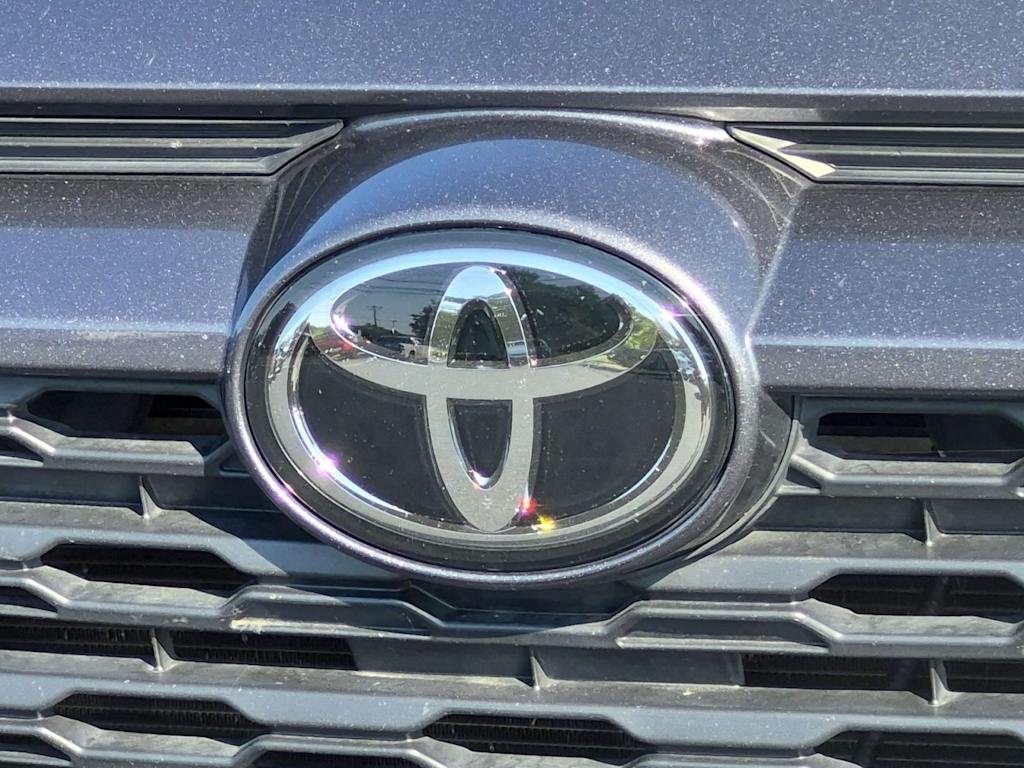 Thumbnail: 2023 Toyota RAV4 - 7