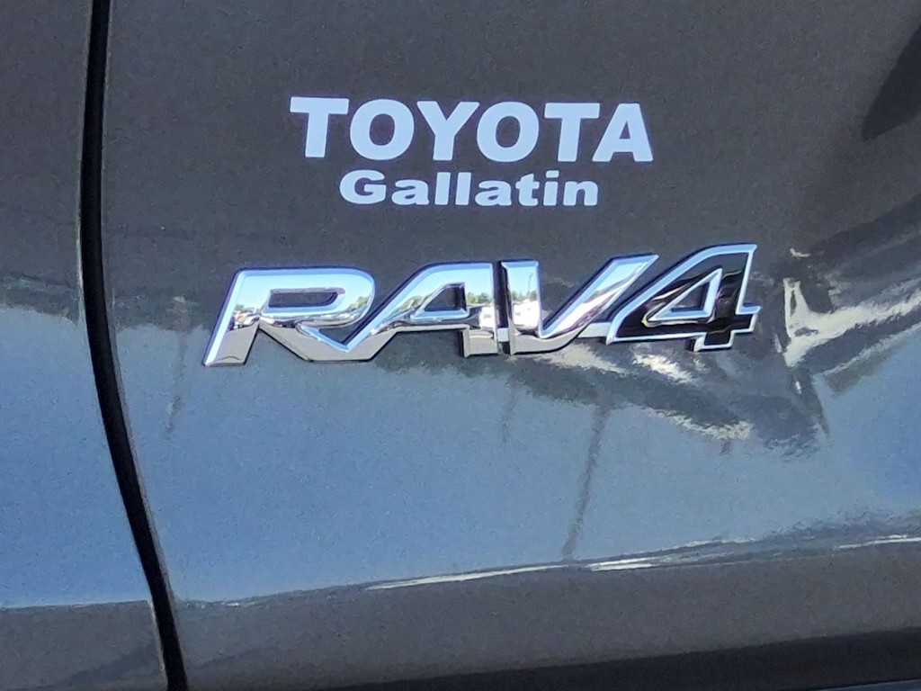 Thumbnail: 2023 Toyota RAV4 - 25