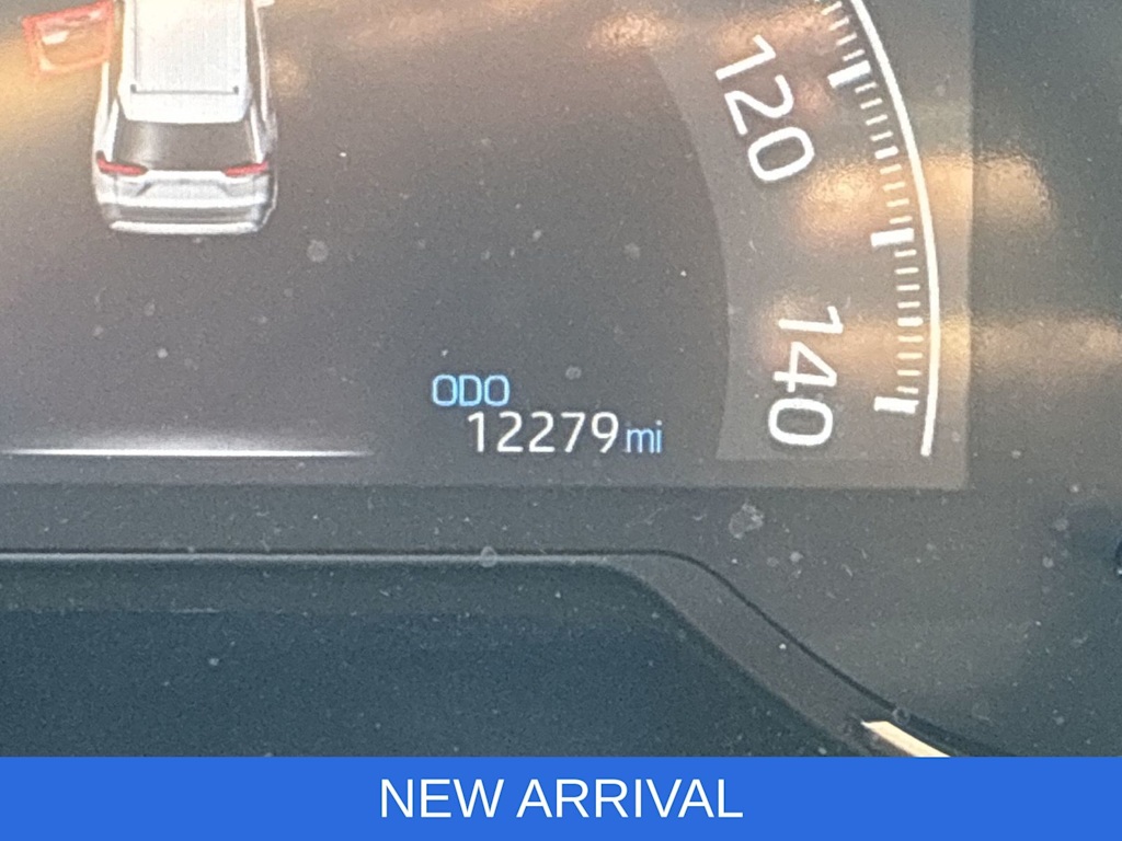 Thumbnail: 2025 Toyota RAV4 - 16