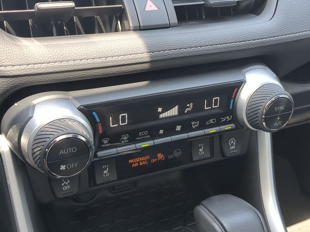 Thumbnail: 2022 Toyota RAV4 - 43
