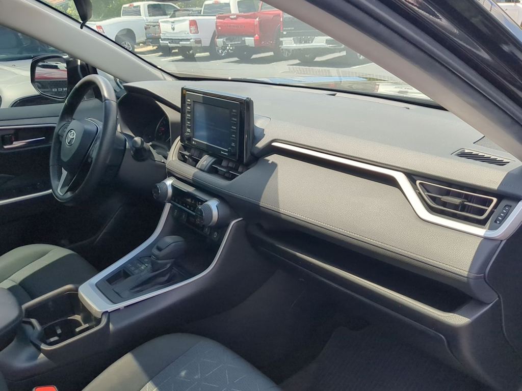 Thumbnail: 2022 Toyota RAV4 - 14