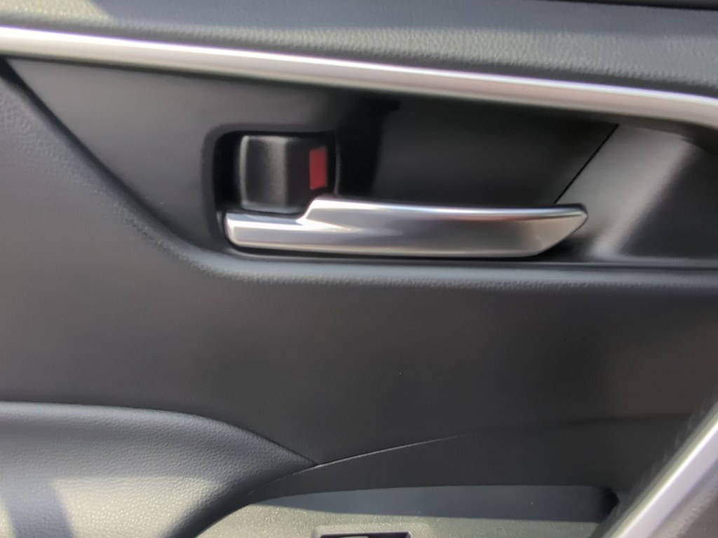 Thumbnail: 2022 Toyota RAV4 - 45