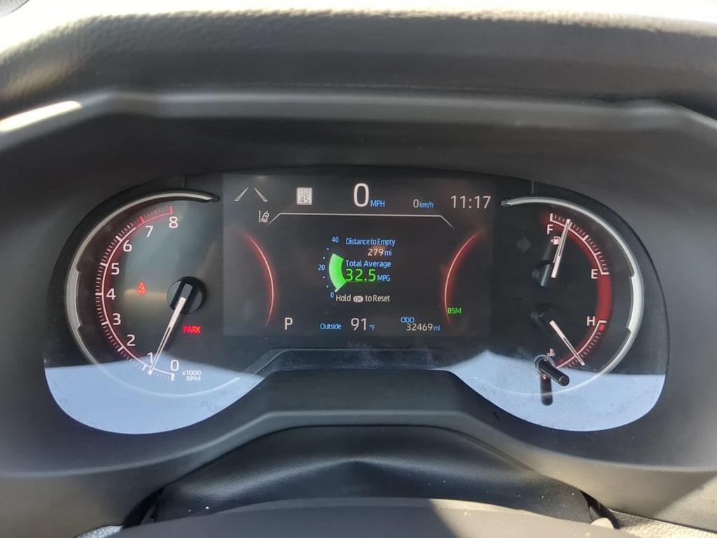 Thumbnail: 2025 Toyota RAV4 - 17